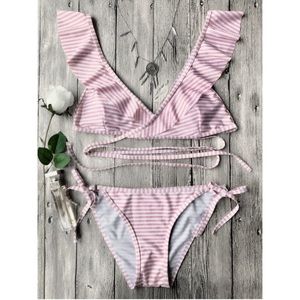 Zaful Striped Ruffles Strap Wrap String Bikini Set